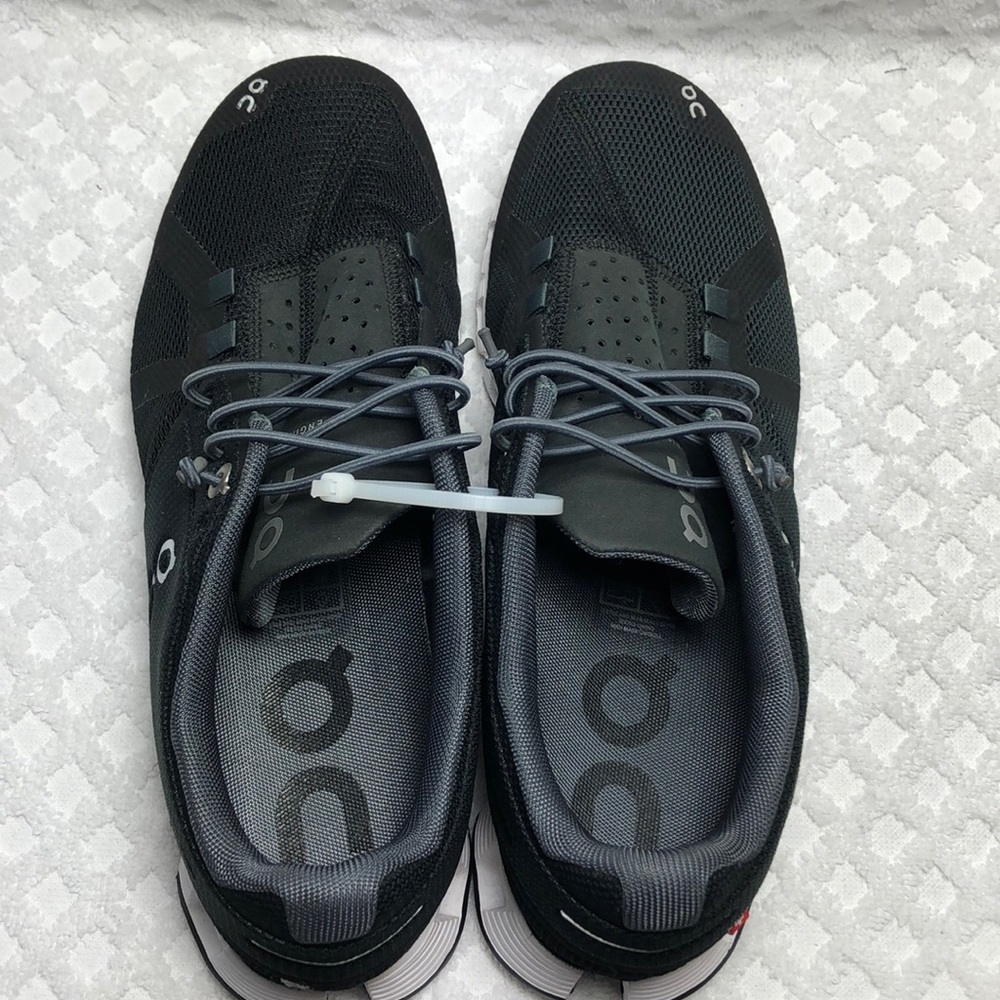 On Cloud Running Shoes Size 7 - Picture 5 of 6